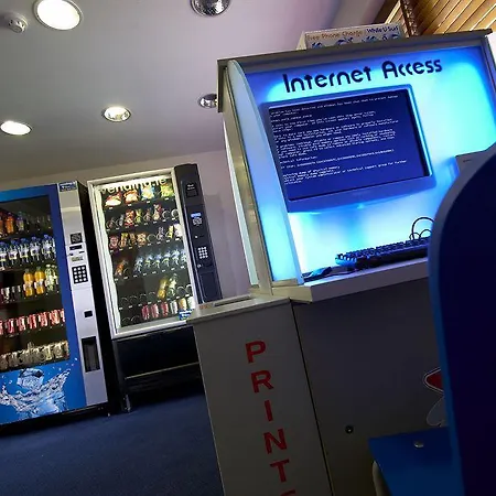 Otel Travelodge 3*