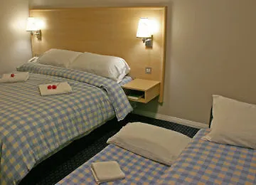 Travelodge Otel