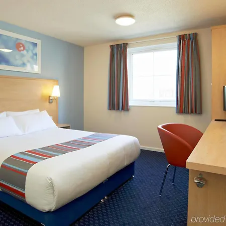 Travelodge Otel 3*