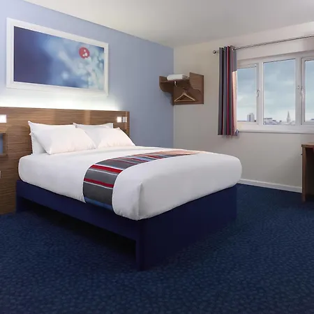Travelodge Otel 3*